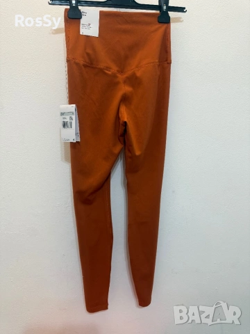 Дамски клин Nike, снимка 2 - Клинове - 54543820