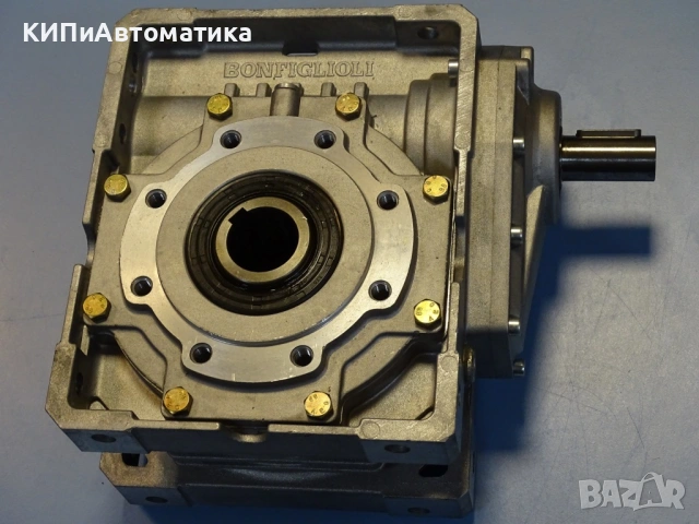 Червячен редуктор Bonfiglioli W86U23HSB3 gear reducer i=23 size-86, снимка 7 - Резервни части за машини - 54580436