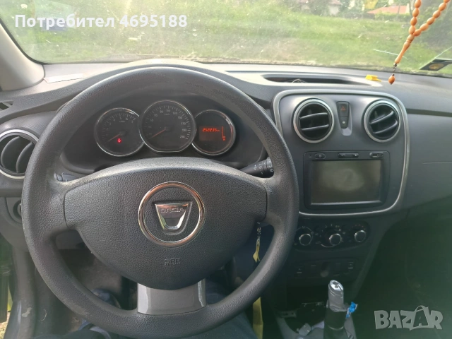 Дачия Сандеро, снимка 6 - Автомобили и джипове - 54690520
