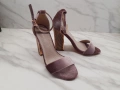 Кадифени сандали , снимка 1