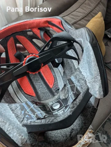 Шосейна Каска Specialized Evade 2, снимка 13 - Аксесоари за велосипеди - 55660663
