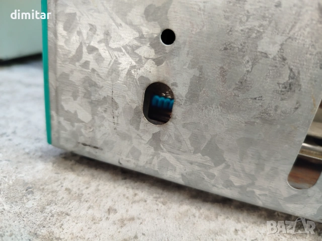 Амонячен хладилник ELECTROLUX 12/220 V- GAS, снимка 11 - Хладилни чанти - 54339305