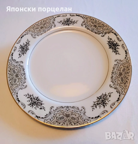 Японски порцеланов сервиз за хранене за 12 човека , снимка 2 - Сервизи - 54382648