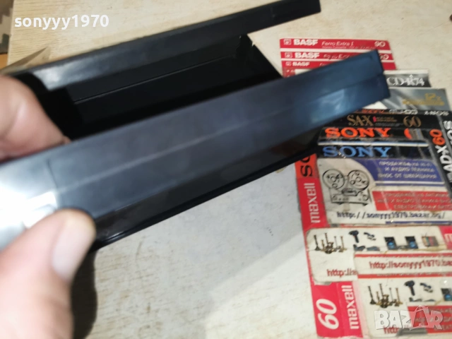 ЖИВОТ С ЮМРУЦИ-ORIGINAL VHS VIDEO TAPE 1705261816L1, снимка 17 - Други жанрове - 54583829