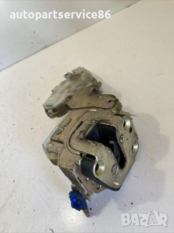 Заключващ механизъм за заден капак багажник за Nissan Terrano 3.0D (2005) 6055301U61