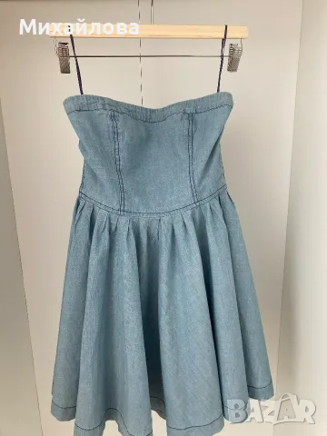 Дънкова рокля на Levi's, нова, размер M, снимка 2 - Рокли - 55576818