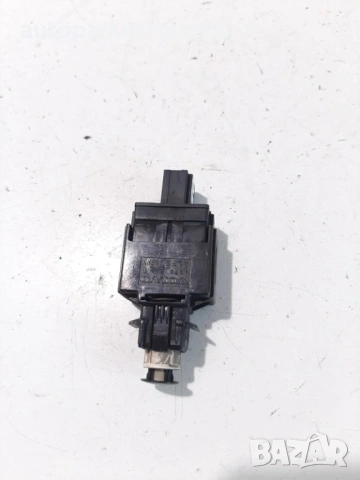 Сензор/превключвател за педала на спирачката за Volvo S80 2.5 TDI (2002) 9442070