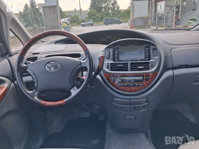 Toyota Previa 2.4i Automatic Кожен салон, снимка 10 - Автомобили и джипове - 41567439
