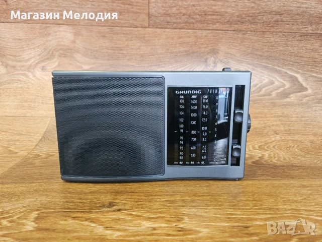 Радио Grundig Prima Boy 75K – Класическо световно радио в отлично състояние.