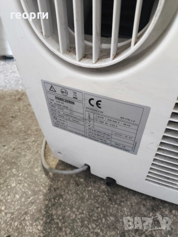 Мобилен климатик 10 BTU (Пълен комплект), снимка 2 - Климатици - 54774036