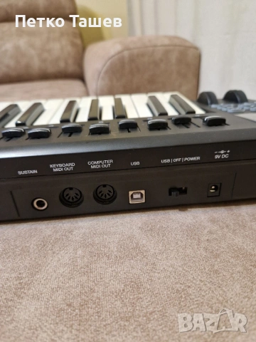 MIDI клавиатура Alesis QX49, снимка 3 - Ресийвъри, усилватели, смесителни пултове - 54306054