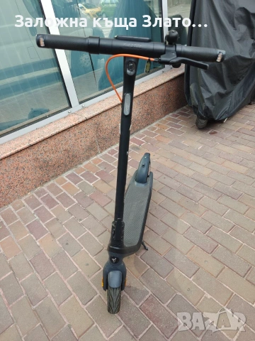 Тротинетка Segway Ninebot E2 Pro - 350W мотор, снимка 4 - Скутери и тротинетки - 55247785
