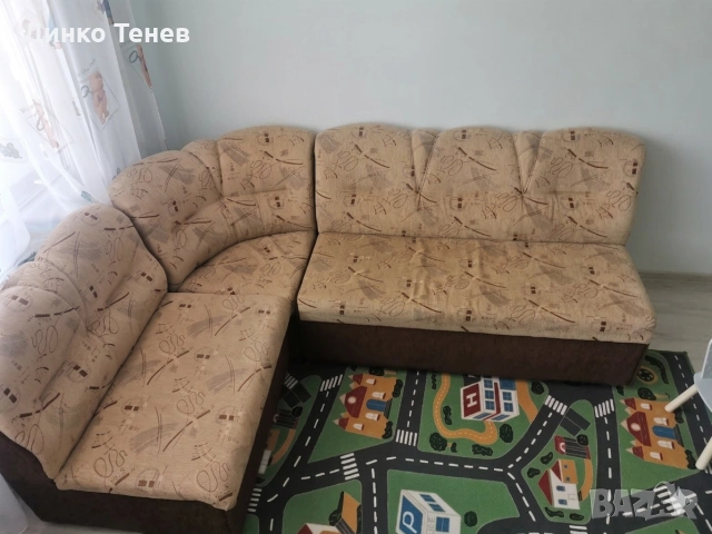 Ъглов разтегателен диван с ракла