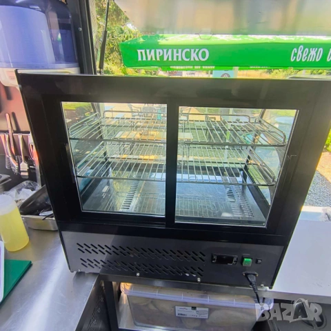 Плюсова малка хоризонтална витрина , снимка 2 - Витрини - 54940383