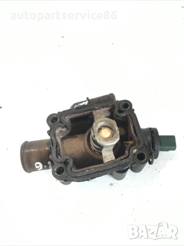 Корпус на термостат за Citroen C4 1.6 16V (2005) 9647265980, снимка 2 - Части - 54531030