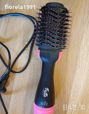 Четка за сушене и обем Frilla beauty, снимка 2 - Друга електроника - 55085636