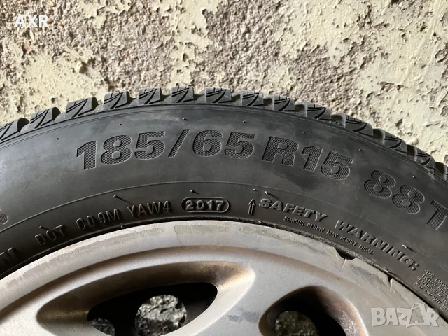зимни гуми KUMHO 185/65/ 15 с железни джанти и тасове БМВ, снимка 2 - Гуми и джанти - 54780680