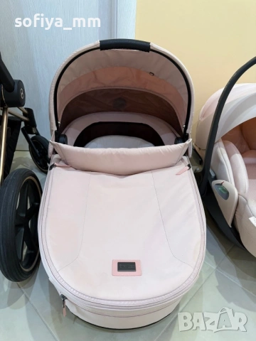 Бебешка количка Cybex Priam 4, снимка 4 - Детски колички - 54632220