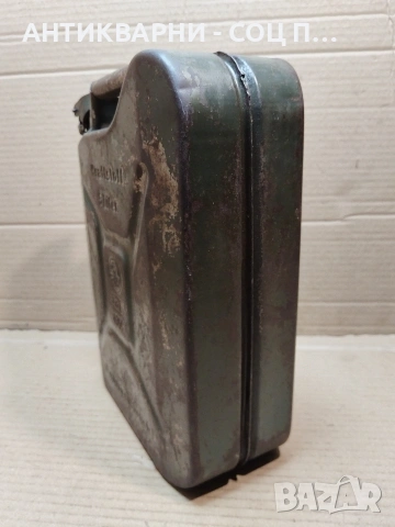 Стара Соц Метална Немска Туба За Гориво / 5 Литра. / KRAFTSTOFF. / НОМЕР 1774., снимка 6 - Антикварни и старинни предмети - 54001945