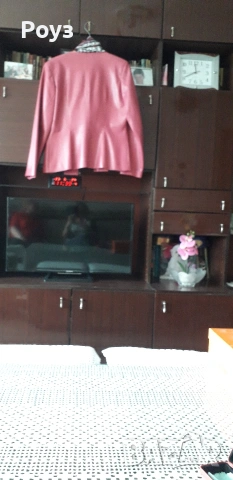 Продавам дамско яке с шалче., снимка 2 - Якета - 54279677