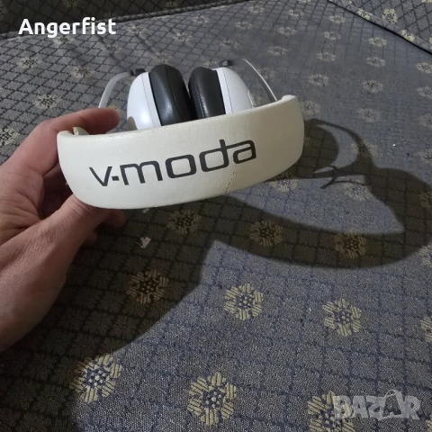 V moda crossfade 2, снимка 3 - Слушалки и портативни колонки - 54500233