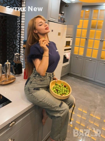 Тениска Миу Миу , снимка 2 - Тениски - 55158242