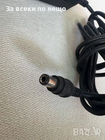Оригинално зарядно за лаптоп Toshiba 15V 4A , зарядно Toshiba, снимка 5 - Кабели и адаптери - 54861826
