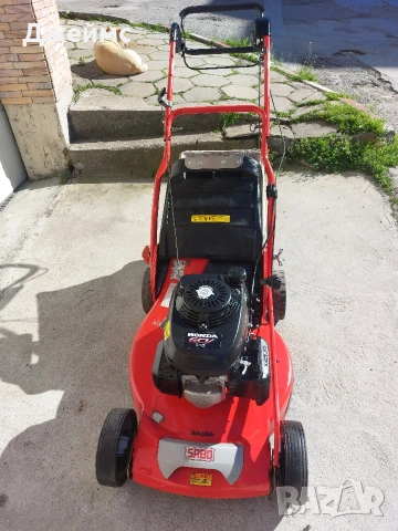 Бензинова самоходна косачка Honda , снимка 7 - Градинска техника - 54120659