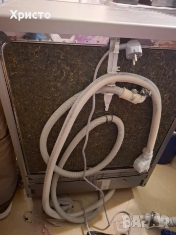 Съдомиялна машина Bosch, снимка 5 - Съдомиялни - 54031433