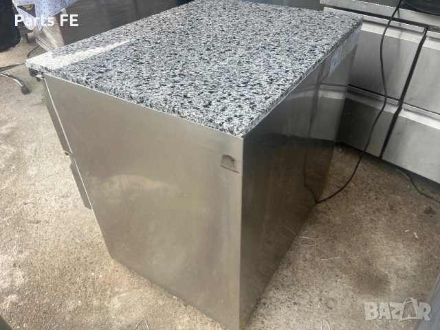 Хладилна маса с гранит с 4 чекмеджета професионална profesionalna hladilna masa s granit, снимка 4 - Обзавеждане на кухня - 54091008