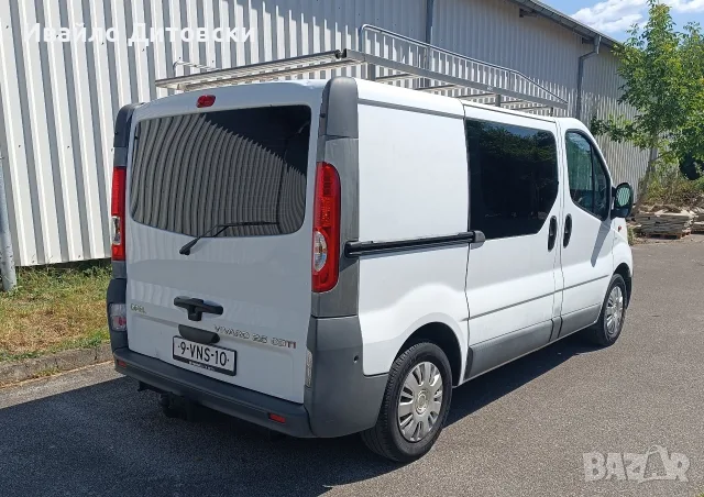 OPEL VIVARO 2.5 CDTI, снимка 6 - Бусове и автобуси - 55493842