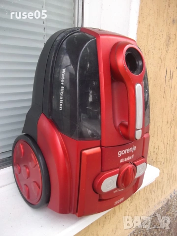 Прахосмукачка с воден филтър "gorenje VCK 1901 WF" работеща, снимка 2 - Прахосмукачки - 55154965