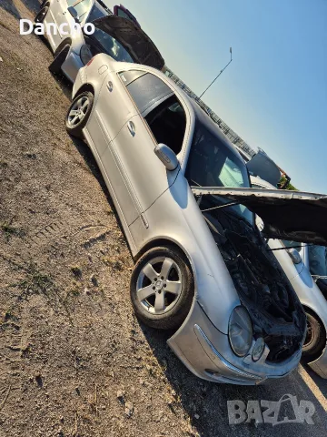 Mercedes E270 w211 На части, снимка 4 - Автомобили и джипове - 55642747