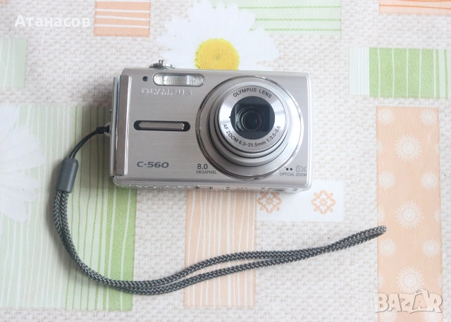 Малък цифров фотоапарат Olympus C-560 , снимка 4 - Фотоапарати - 55162802