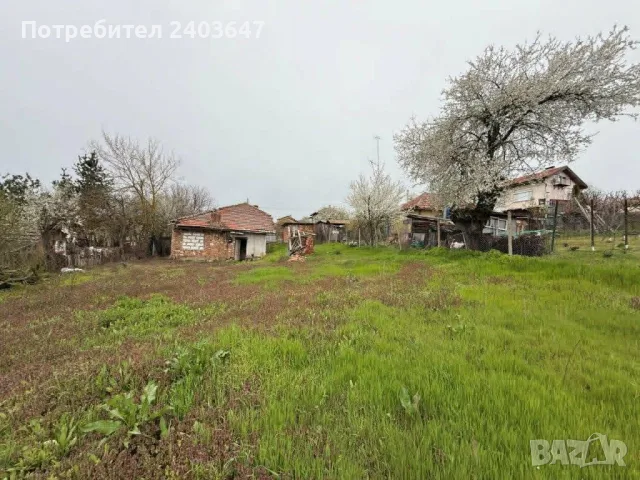 Продавам имот със сграда,гараж и парцел в с.Червена вода област Русе, снимка 14 - Къщи - 53133077