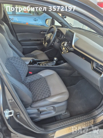 Toyota C-HR 2.0 Hybrid, снимка 10 - Автомобили и джипове - 54369105