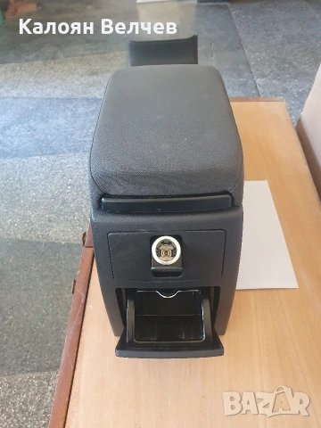 Подлакатник за ПАСАТ 5.5, снимка 3 - Части - 54651722