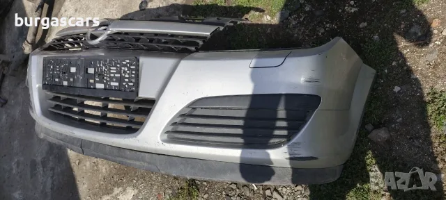 Предна броня Opel Astra H 1.9CDTI - 120к.с. Z19DTJ комби, снимка 2 - Части - 55296048