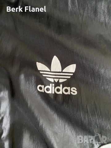 Дамска ветровка на Adidas Originals, снимка 2 - Спортни екипи - 54390115