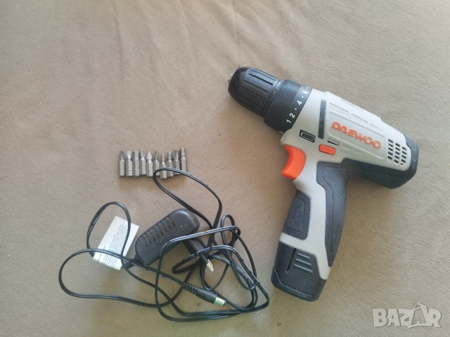 Акумулаторен винтоверт Daewoo + зарядно, снимка 13 - Винтоверти - 54907799