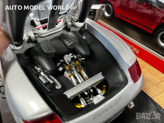 Метален колекционерси модел количка PORSCHE CARRERA GT MAISTO 1:18 88.01 лв. / 45 €, снимка 6 - Колекции - 55012810
