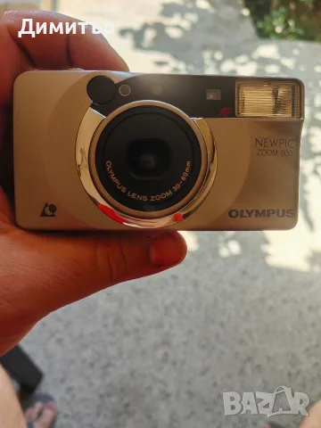 Продавам фотоапарат OLYMPUS 
