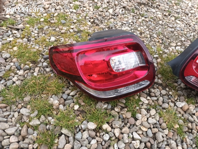 ляв и десен стоп за ситроен дс3 09-14 CITROEN DS3, снимка 2 - Части - 54035107