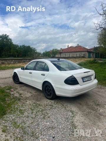 Mercedes E 220, снимка 5 - Автомобили и джипове - 54581281