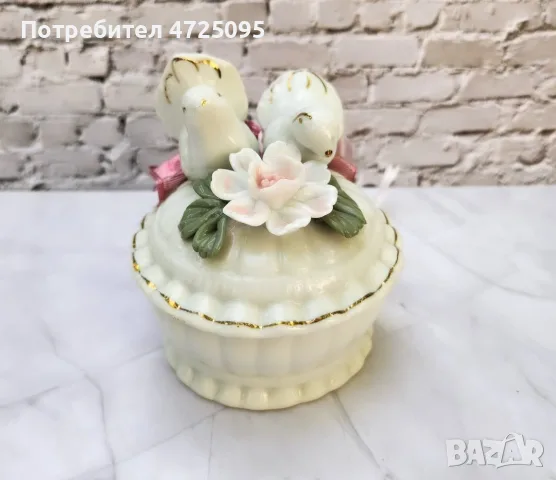 Порцеланова кутия за бижута 
