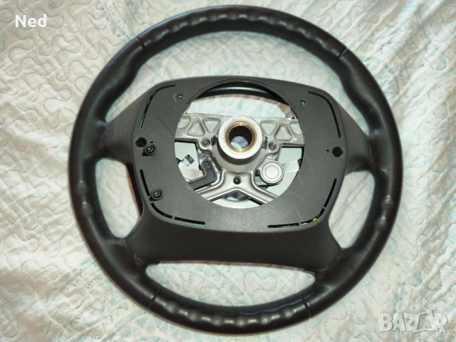 Волан за Toyota Avensis t25 , снимка 2 - Части - 54234272