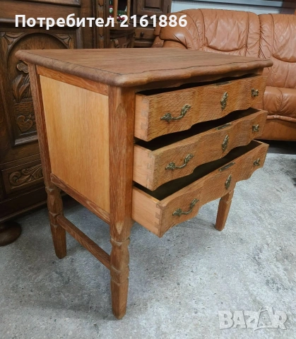 Дъбов комод с месингови дръжки , снимка 3 - Шкафове - 55240512