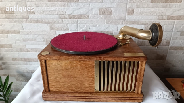 Стар грамофон с манивела - EUFON - 1909г. - Made in Hungary, снимка 2 - Антикварни и старинни предмети - 53992504