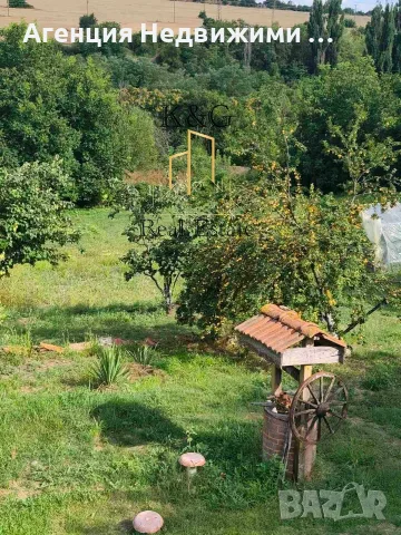 Двуетажна масивна къща в с. Стражец , снимка 13 - Къщи - 55431319