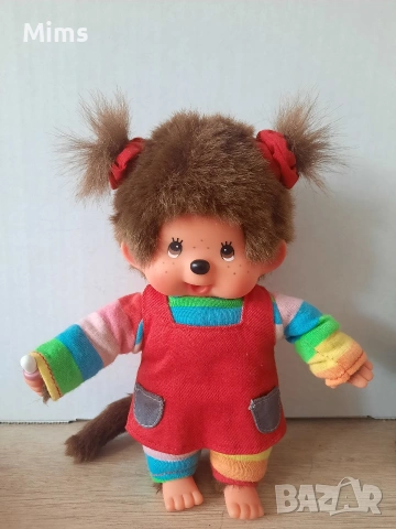 Рядка винтидж кукла Мончичи (Monchhichi Rainbow Girl) от 80-те